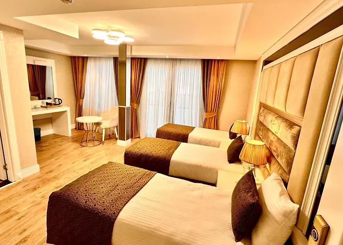 Pell Palace & Istanbul