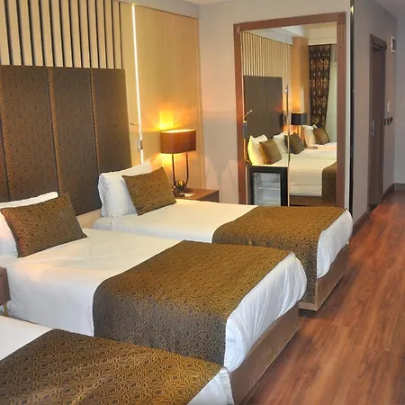 Pell Palace & 호텔 4*