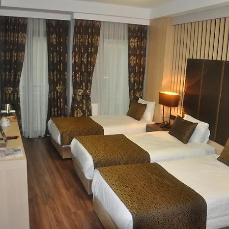 Pell Palace &