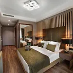Pell Palace & Szálloda 4*