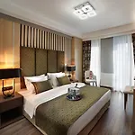 Szálloda Pell Palace & 4*