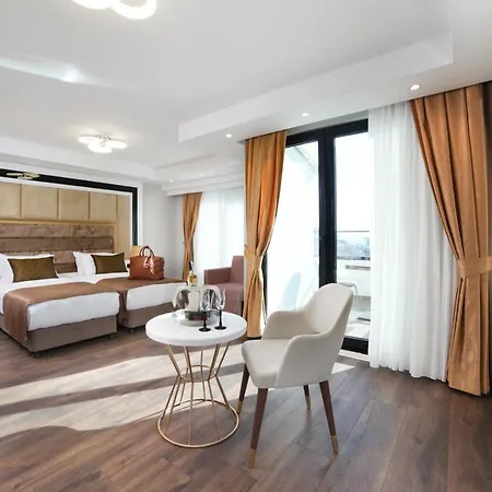 Hotell Pell Palace &