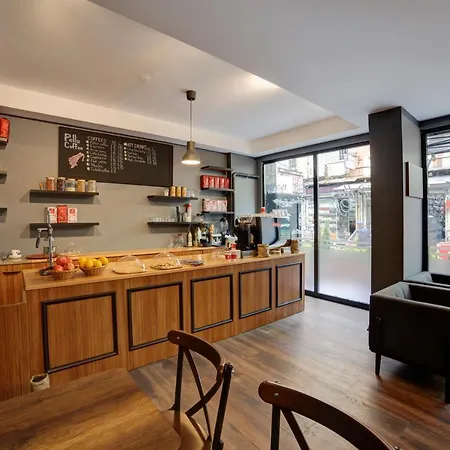 Otel Pell Palace & İstanbul