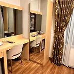 酒店 Pell Palace & 4*