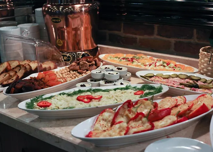 Pell Palace & Hotell 4*